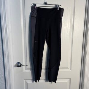Under Armour Black Leggings Gray Side Panels Pockets Compression Size M NWT
